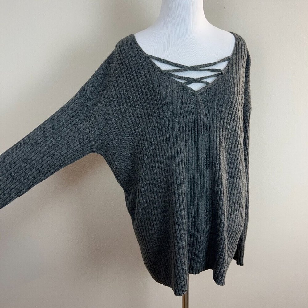 Women's Ribbed V-Neck Sweater - Gray - Picture 2 of 9